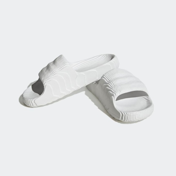 Adidas ADILETTE 22 Slides, Male Size: 6/ Woman Size: 8- NWT - Picture 1 of 15
